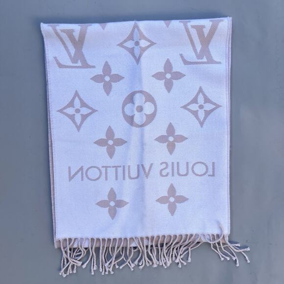 Louis Vuitton Pink And White Wool Logo Scarf With Tassels Essentials - Picture 5 of 8